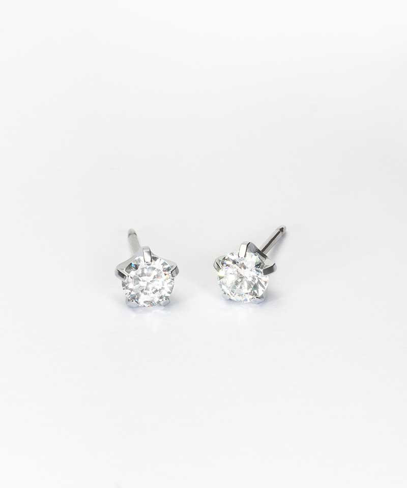 Blomdahl Medical kõrvarõngad Silver Titanium hõbetitaan Tiffany Precious CZ White valge kristall 5mm